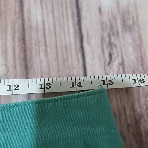 Loft size 0 shorts - Picture 6 of 7